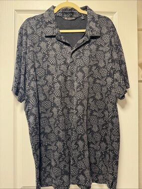 Travis Mathew men’s polo xxl